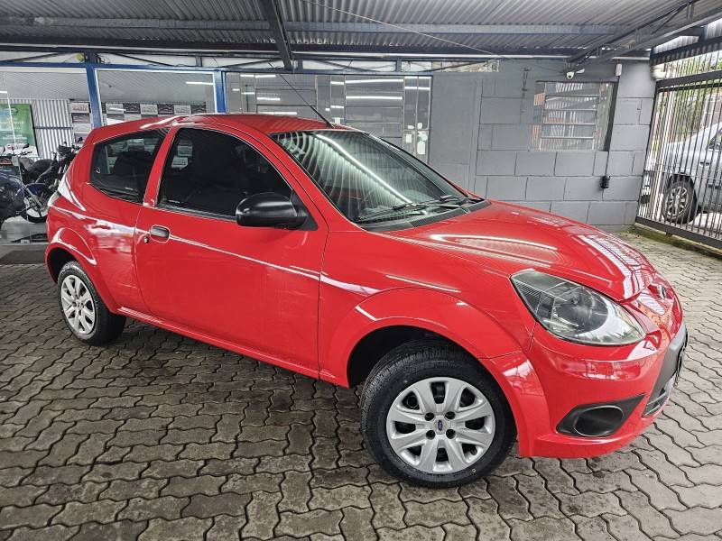 FORD - KA - 2011/2012 - Vermelha - R$ 25.900,00