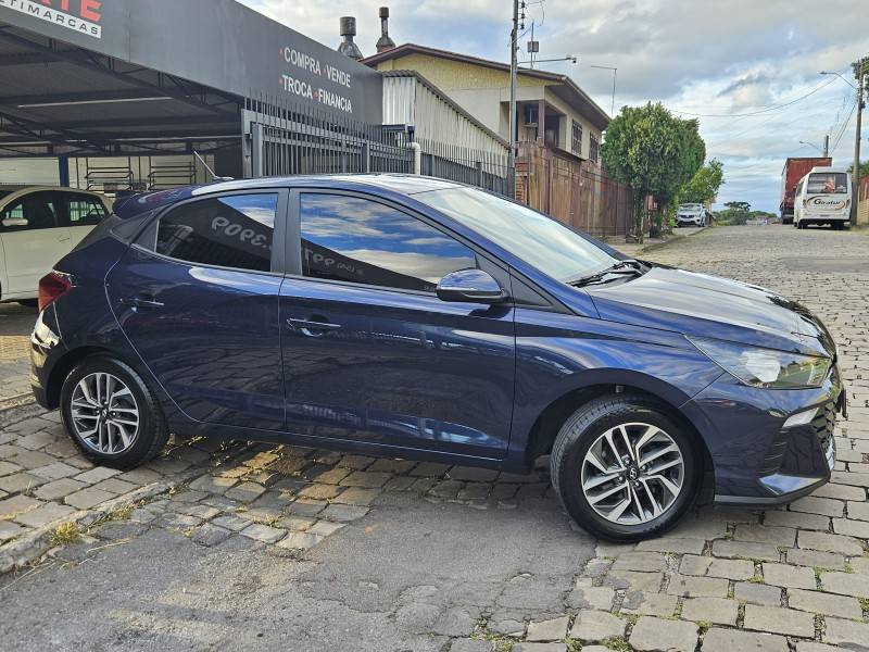HYUNDAI - HB20 - 2022/2023 - Azul - R$ 68.900,00
