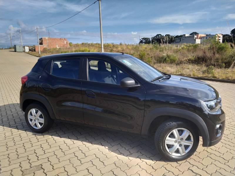 RENAULT - KWID - 2021/2022 - Preta - R$ 49.900,00