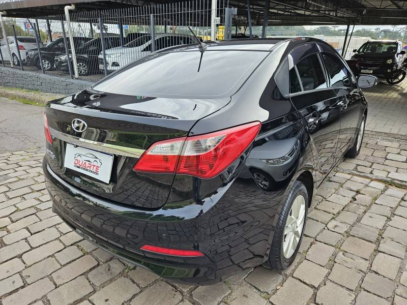 HYUNDAI - HB20S - 2015/2016 - Preta - R$ 51.900,00