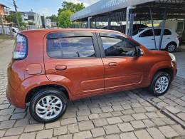 FIAT - UNO - 2015/2016 - Laranja - R$ 49.900,00