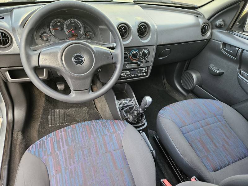CHEVROLET - CELTA - 2008/2009 - Prata - R$ 24.900,00