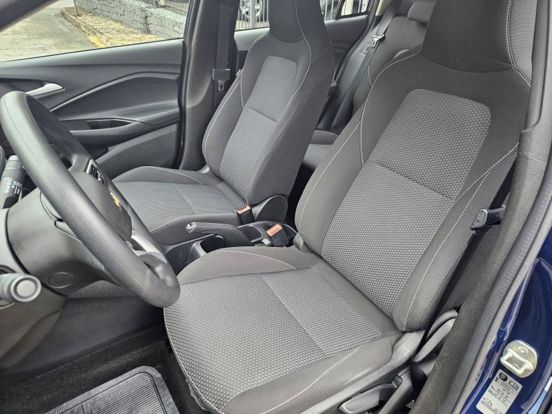 CHEVROLET - ONIX - 2023/2024 - Azul - R$ 72.900,00