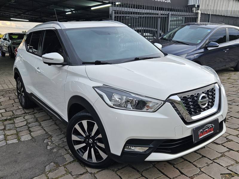 NISSAN - KICKS - 2016/2017 - Branca - R$ 81.900,00