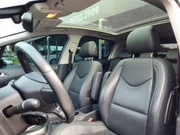 PEUGEOT - 308 - 2013/2014 - Prata - R$ 45.900,00