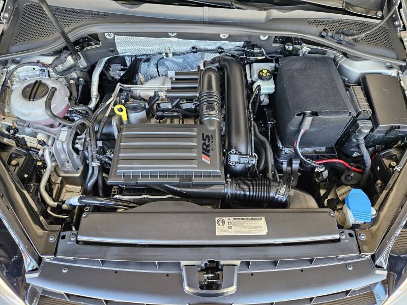 VOLKSWAGEN - GOLF - 2015/2016 - Prata - R$ 88.900,00