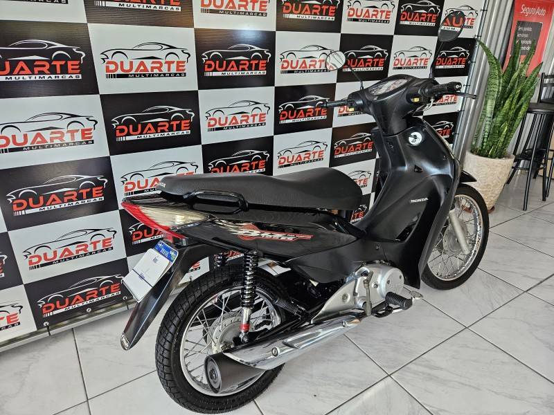 HONDA - BIZ 125 - 2009/2010 - Preta - R$ 9.900,00
