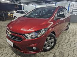 CHEVROLET - ONIX - 2017/2018 - Vermelha - R$ 62.900,00